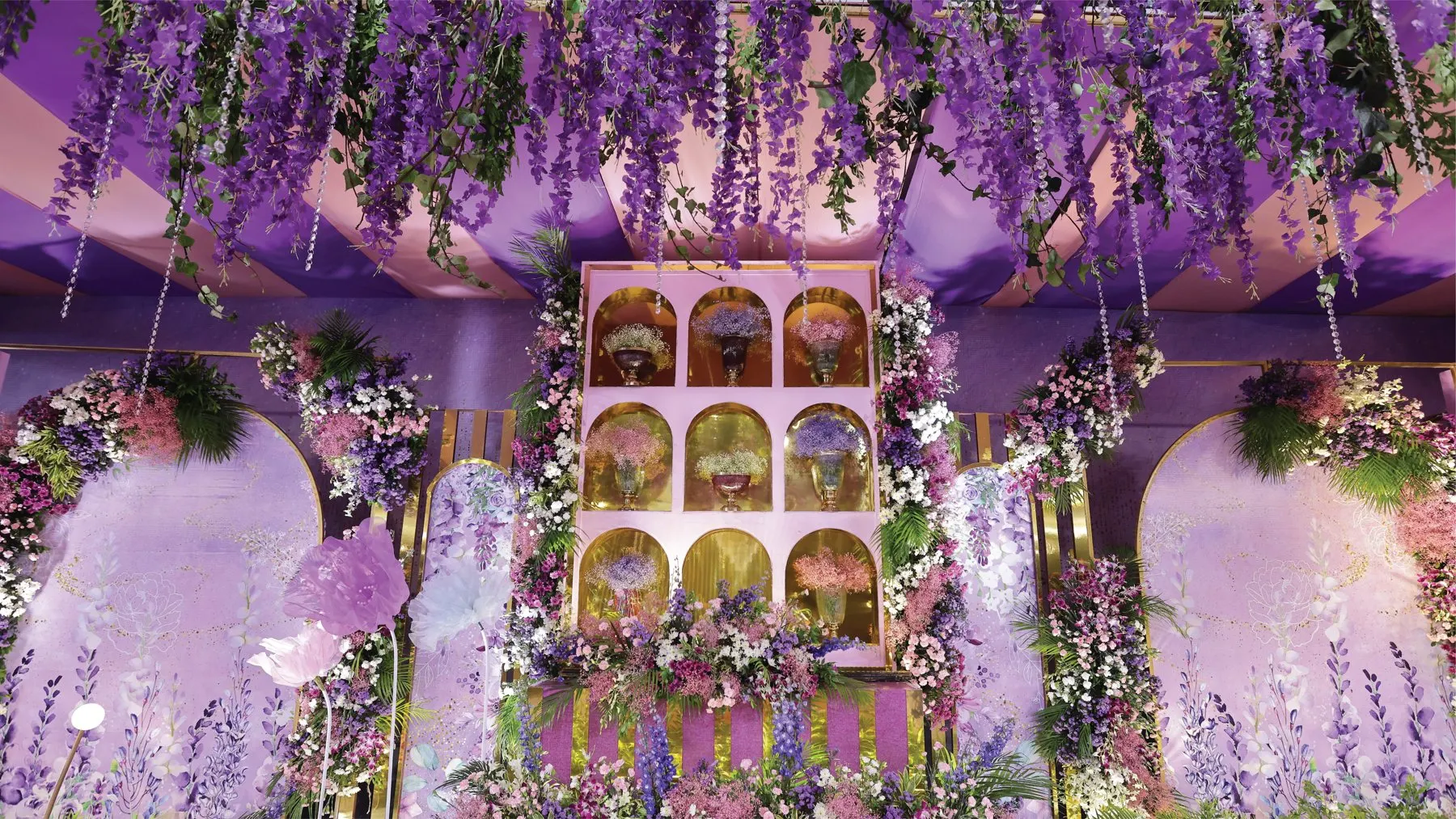 A lilac and pink reception designed by Knots N Rings
