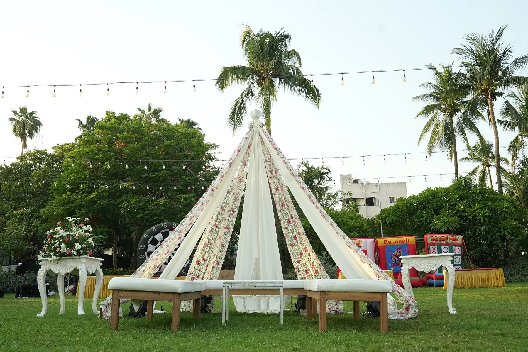 Sea, garden or grand venue? Start with the experience
